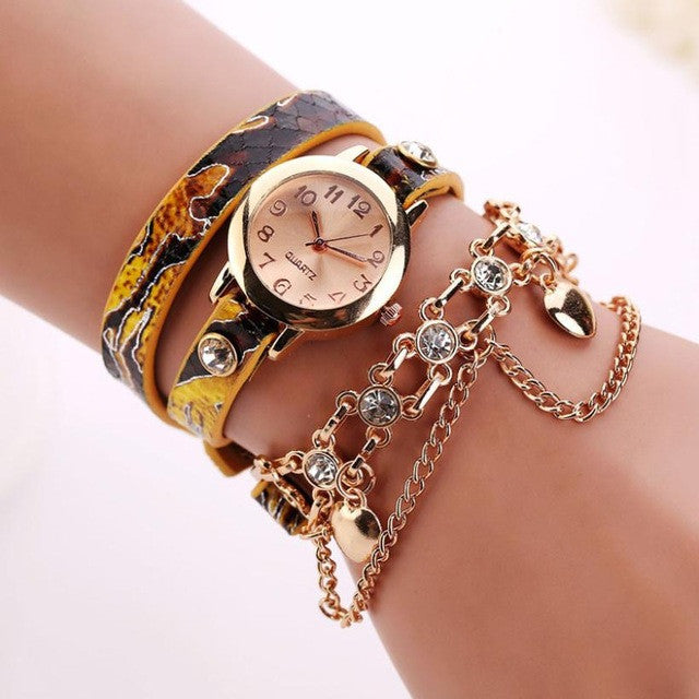 Woman Leather Rhinestone Rivet Watch